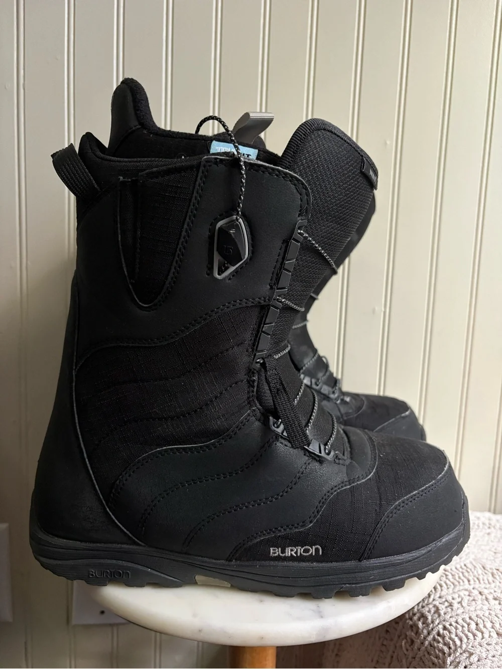 Burton Mint Snowboard Boots Women’s 10 Black Imprint 1 Snow Outdoors Winter Good